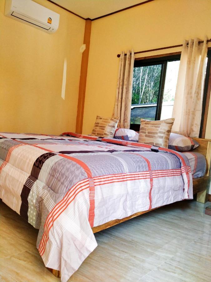 Baan Panseng Bungalow Ko Kut Luaran gambar